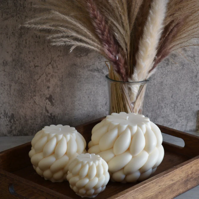 Elegant Ivory Bubble Soy Candle