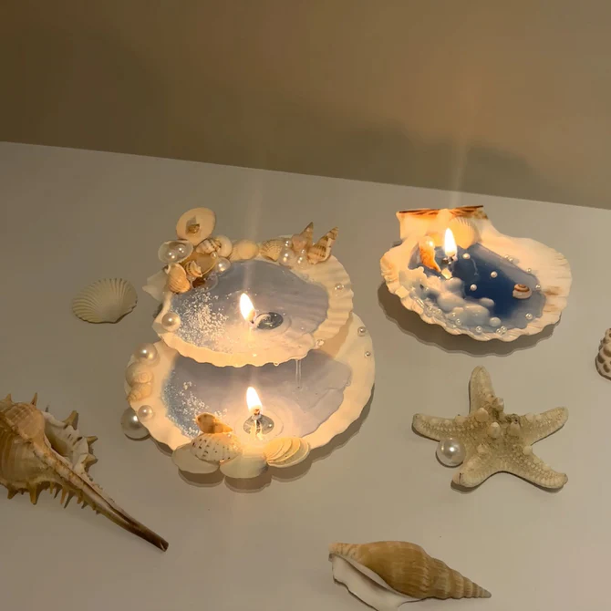 Coastal Scallop Romance Candle